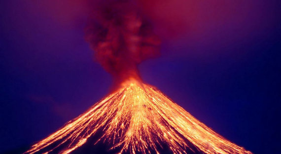 Извержение вулкана в Кусацу: пострадали 15 человек