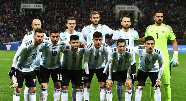 Сборной Аргентины по футболу будут руководить два тренера