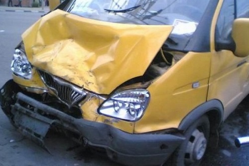 Накануне в Абакане произошла автокатастрофа с участием трех машин