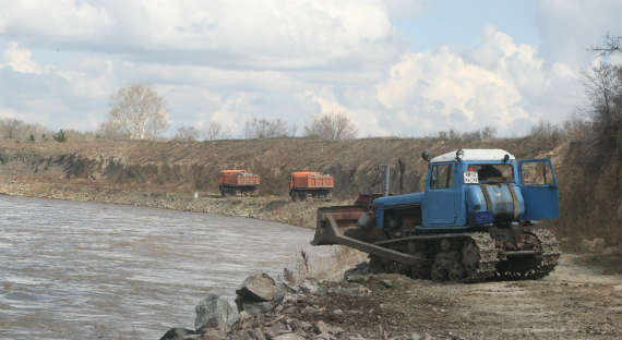 Жители села Белый Яр в Хакасии защищены от паводковых вод