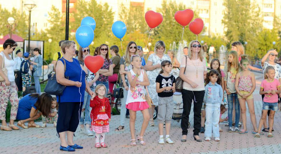 Жители Саяногорска собрали средства для Ильи Евсеенко