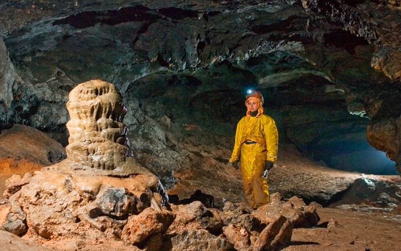 Пещера в Хакасии, от которой мурашки по коже, попала в топ нетуристических мест России