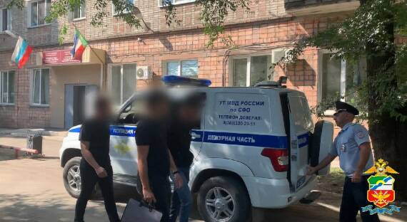Сотрудники Абаканского ЛО МВД отловили граждан с наркотиками