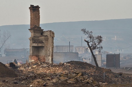 Из Хакасии в Москву отправили реестр домов, сгоревших 12 апреля