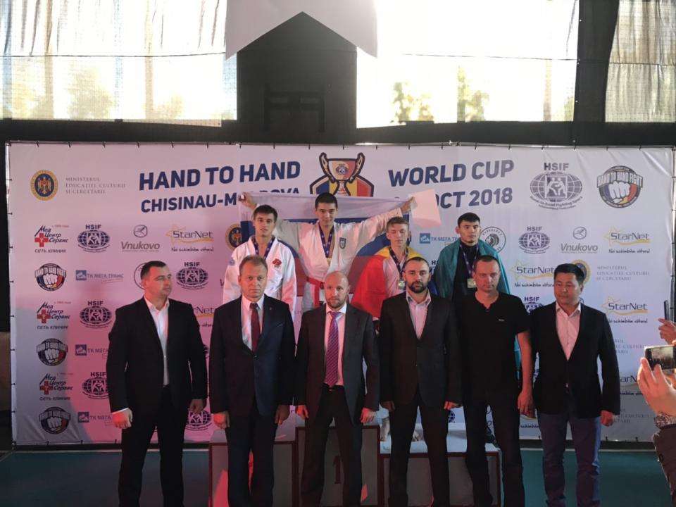 Дмитрий Казыгашев привез в Хакасию Кубок Мира по рукопашному бою