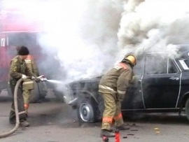 Под утро в Хакасии горел автомобиль
