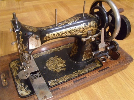 В Хакасии старик-красноярец может сесть на 5 лет за кражу швейных машинок