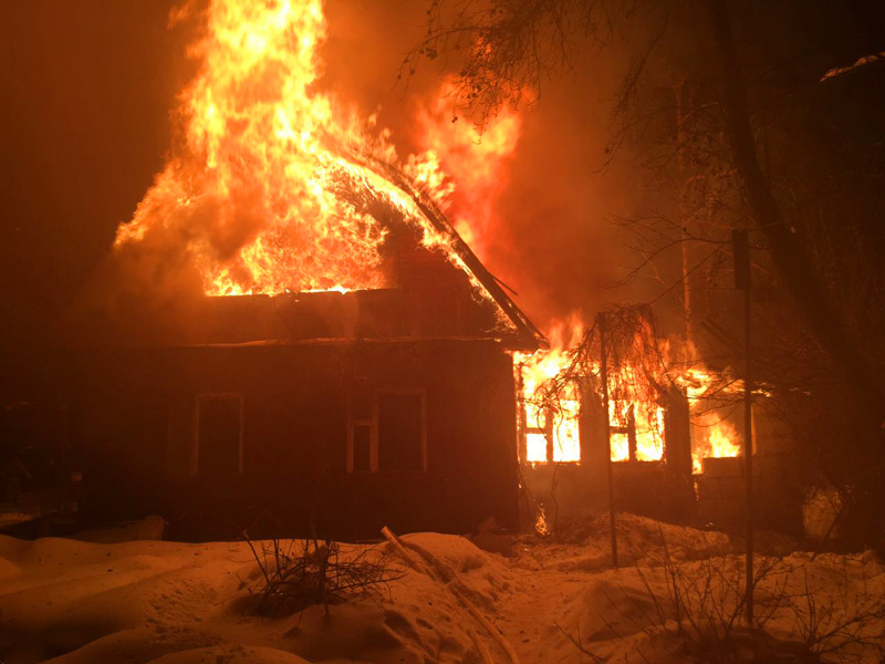 В Хакасии горят дома и гибнут люди
