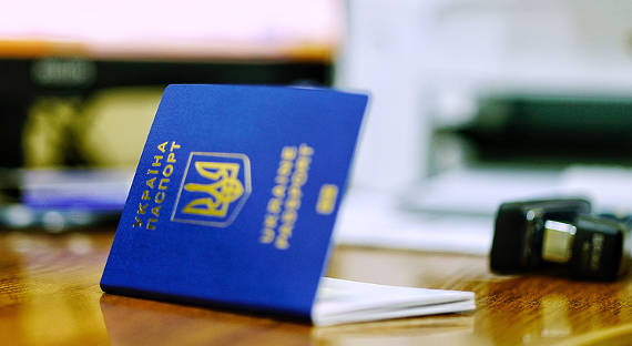 Евросовет и Европарламент неформально разрешили безвиз для Украины