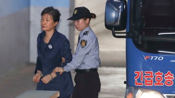 Прокуратура Южной Кореи требует для экс-президента 30 лет тюрьмы