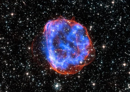 Ученые нашли самую далекую в истории суперсверхновую звезду
