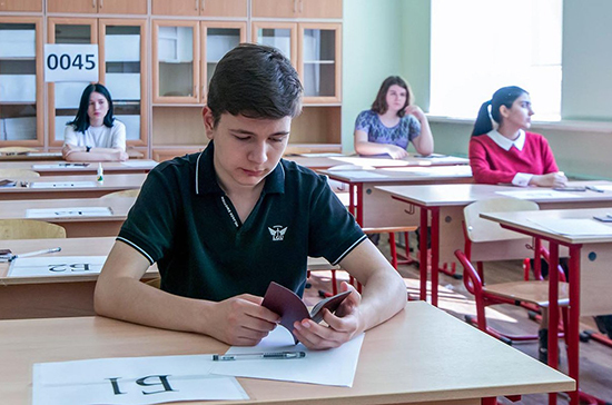Школьники Хакасии приступили к написанию ОГЭ