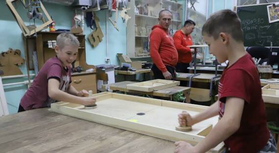 Саяногорские волонтеры выиграли грант РУСАЛА и помогают детскому дому