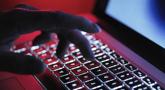 Хакеры RaHDit опубликовали поименный список украинских «кибервойск»