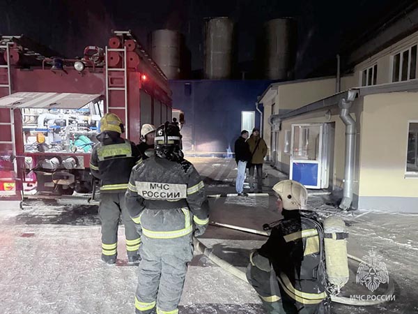 В Саяногорске из-за замыкания произошёл пожар на предприятии