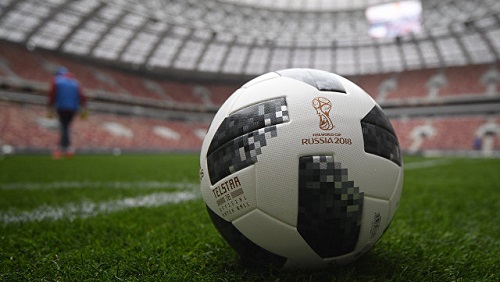 Чемпионат мира по футболу в России откроют побывавшим в космосе мячом