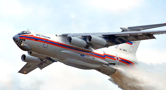 В Ногинске Ил-76 сбросил тонны воды на пост ДПС (ВИДЕО)