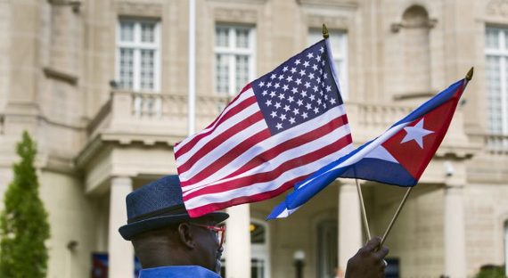 США закроют посольство на Кубе из-за акустических атак
