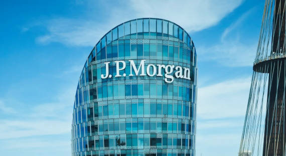 Глава JP Morgan предупредил об экономическом «урагане»