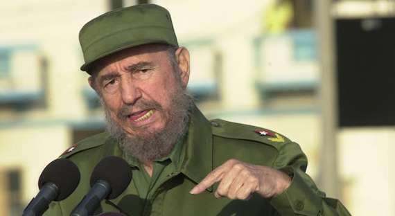 США празднуют смерть Фиделя Кастро
