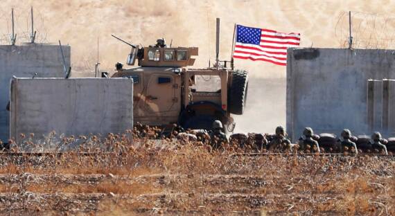 Базы США в Сирии и Ираке подверглись атакам