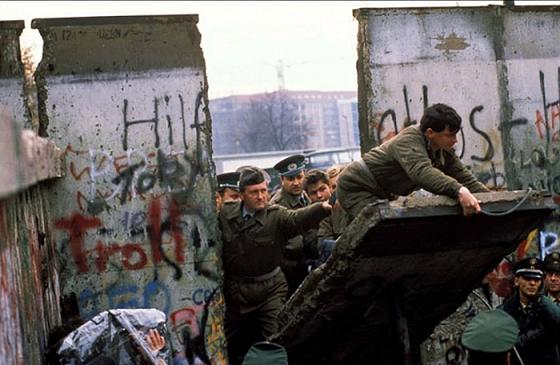 В Германии решили восстановить кусочек Берлинской стены
