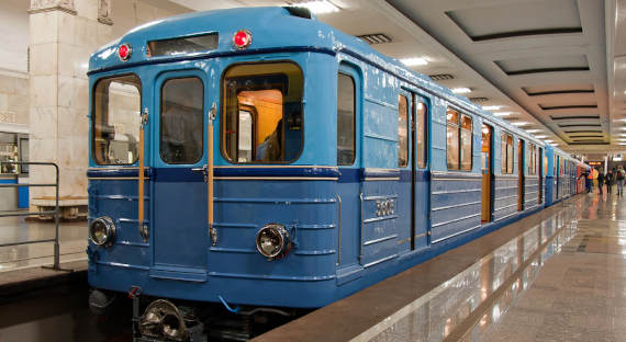 В московском метро избили пассажирку без маски