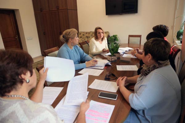 Поддержку многодетным семьям и сиротам планируют увеличить