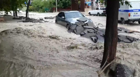 Наводнение на Кубани унесло жизни 6 человек