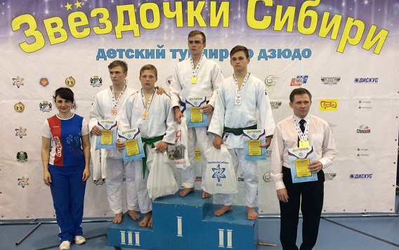 Две дзюдоистки из Хакасии стали победителями турнира в Новосибирке