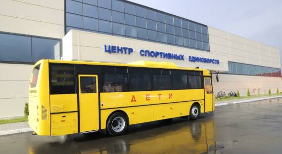 Саяногорские дети теперь будут ездить на соревнования на новом автобусе