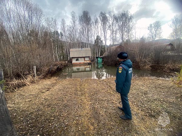 Уровень воды в подтопленной Абазе снижается