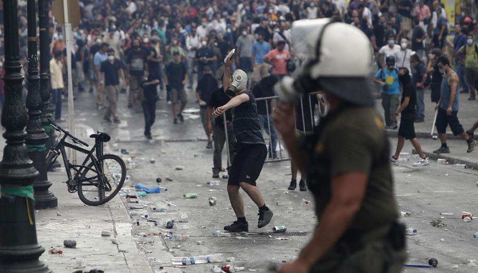Соглашение с ЕС привело к беспорядкам в Греции