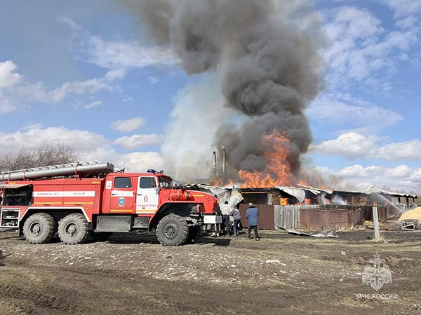 Выходные для пожарных Хакасии выдались напряжёнными