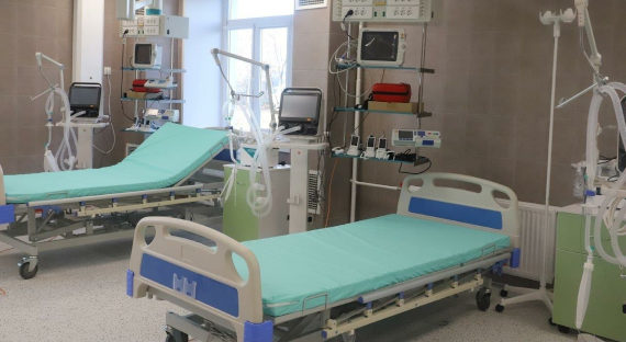 Первых пациентов принимает новый саяногорский госпиталь
