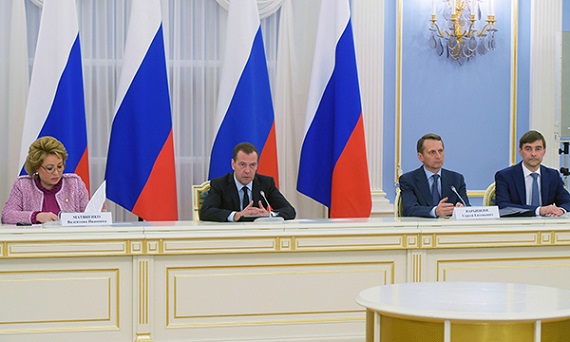 Медведев: программа «Единой России» на выборах должна быть реалистичной