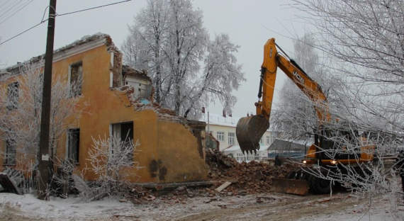 Прокуратура заставила черногорские власти начать снос аварийных домов