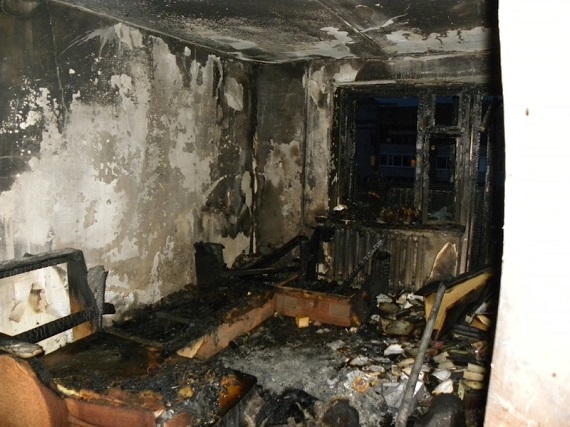 «Отделались» сгоревшей комнатой: в Абазе полыхал частный дом