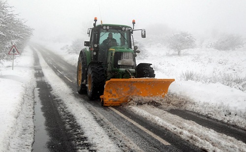 Важная информация для водителей: трассу «Енисей» частично завалило снегом