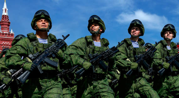 Путин: На боевом дежурстве в России стоит оружие, равных которому нет