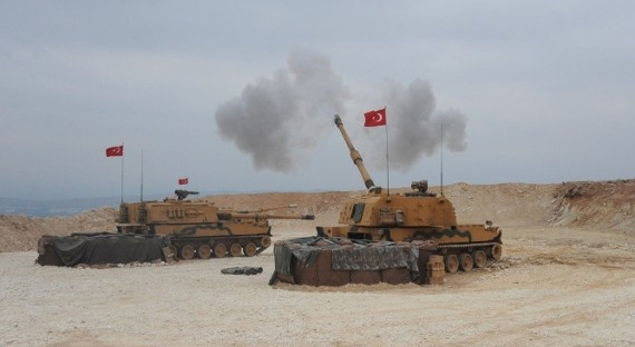 США заставили Турцию приостановить операцию в Сирии