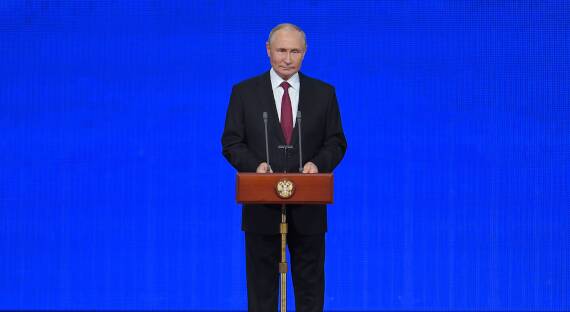 Путин: Любое ослабление суверенитета смертельно опасно для России