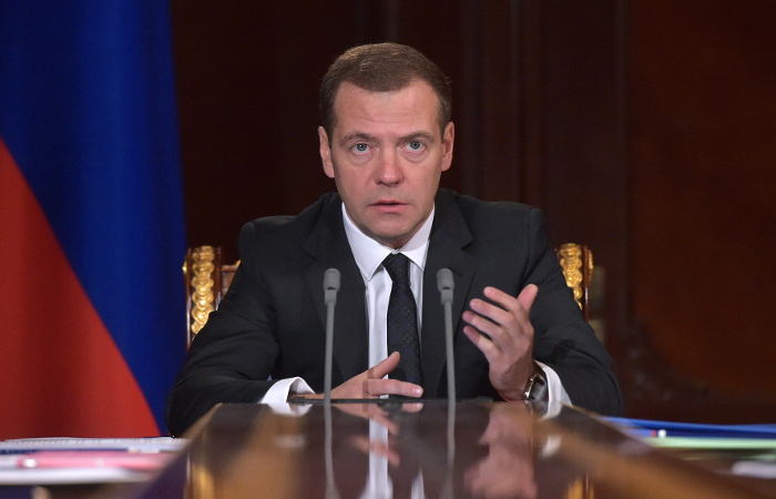 Медведев: пенсионный возраст всё равно будет повышен