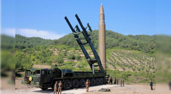 КНДР: ракета "Хвасон-15" способна достигнуть США