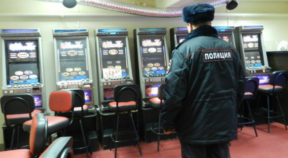 Жителя Саяногорска подозревают в организации азартных игр