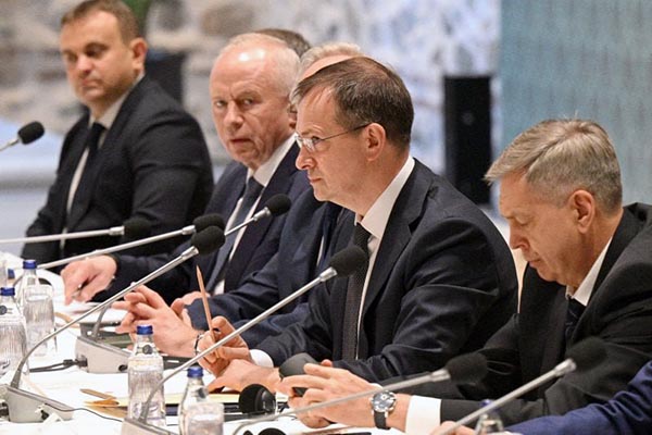 Новый виток переговоров: Российская делегация прибыла в Стамбул