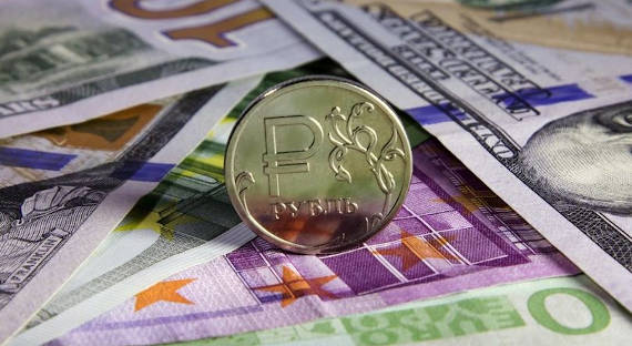 МЭР предлагает ввести отрицательные ставки по валютным вкладам для юрлиц
