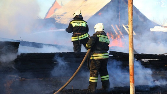 Два масштабных пожара ликвидировали в Хакасии