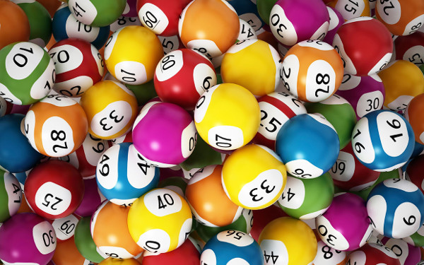 Британка постирала лотерейный билет на 33 млн. фунтов стерлингов