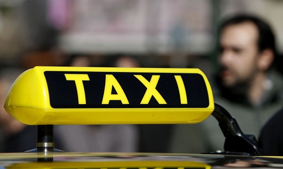 В Саяногорске доверчивый таксист попался на удочку мошенника